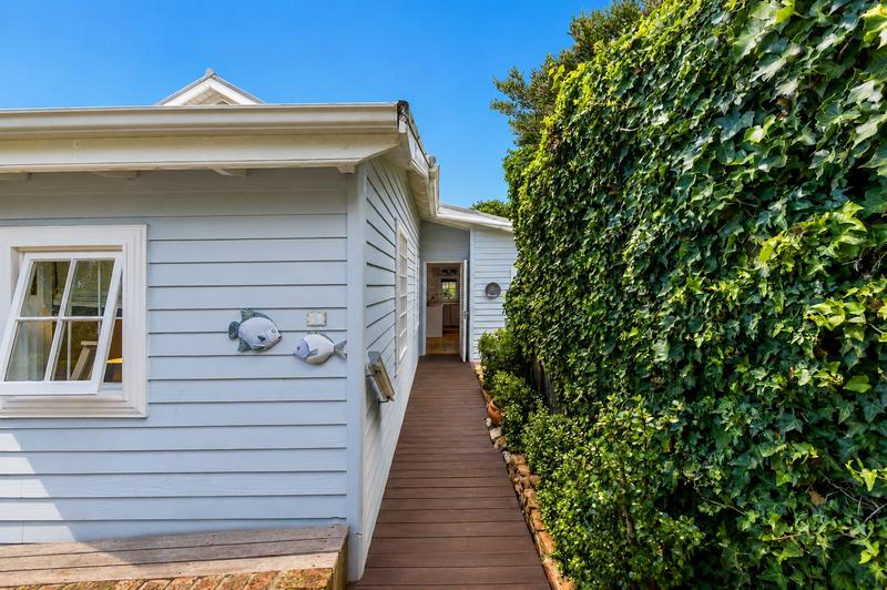 To Let 3 Bedroom Property for Rent in Camps Bay Western Cape